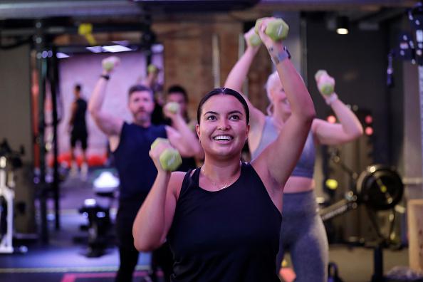 Что такое тренировка по системе HIIT и как она помогает похудеть