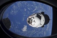Blue Origin и SpaceX приступили к созданию грузовых лунных кораблей