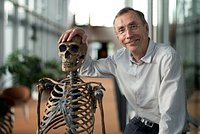Нобелевскую премию по химии вручат за исследования белковых структур
