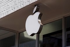 Apple объяснила удаление приложений СМИ из App Store
