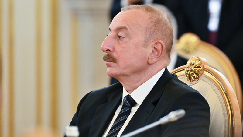 Алиев призвал Евросоюз не лезть в отношения Азербайджана с Арменией и Турцией