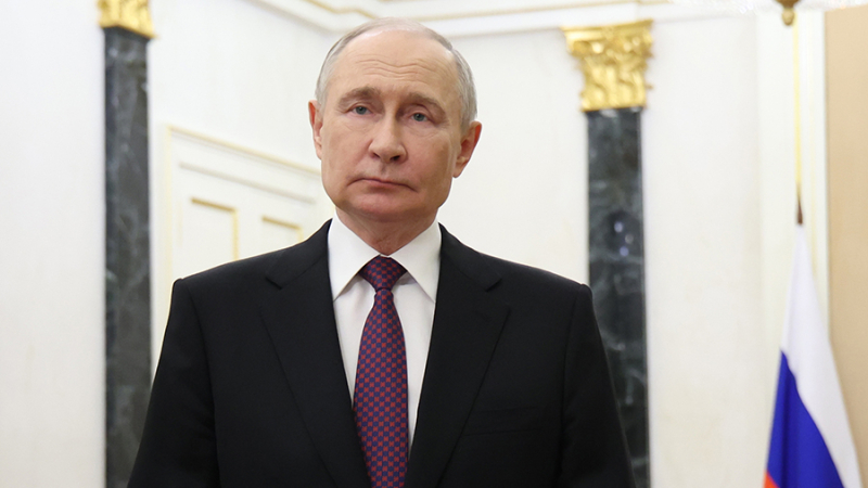 Путин выразил соболезнования Ирану в связи со взрывом в порту Шахид-Раджаи