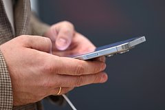 На iPhone появится возможность удалить Siri