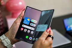 Samsung похвасталась успехом складных флагманов