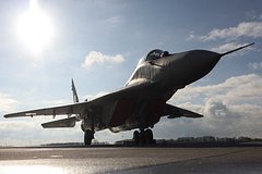 В США объяснили попадание МиГ-29 из Азербайджана на Украину